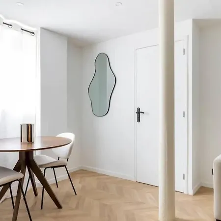 Pte De La Chapelle Magnifique 1br Apartment *